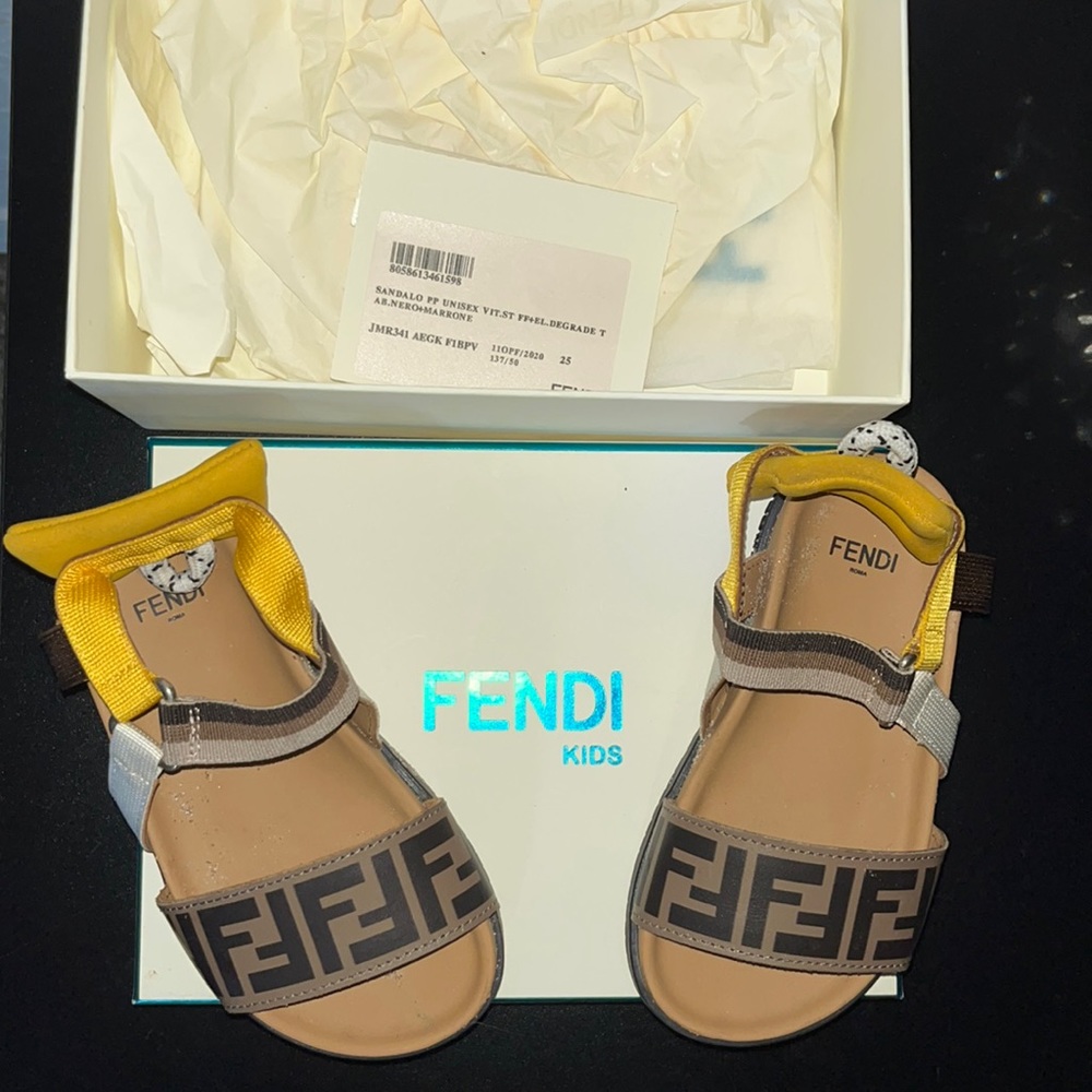 Toddler fendi slippers